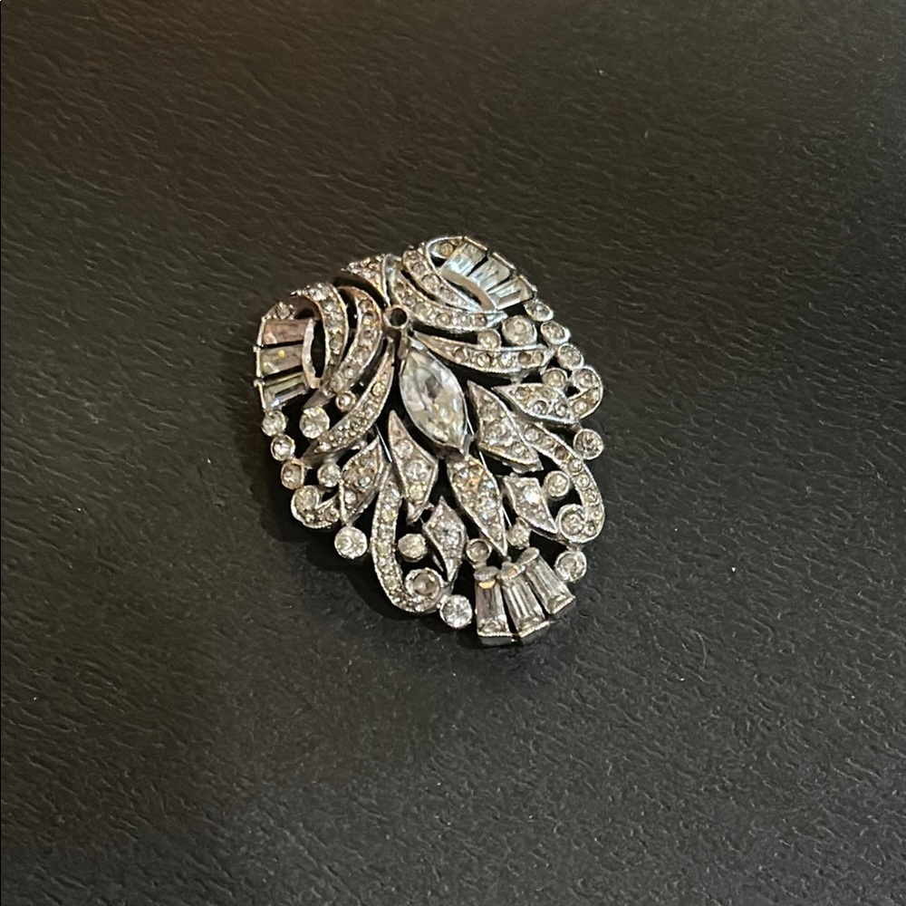 Vintage Trifari Rhinestone Fur Clip Brooch Pre-1955 Alfred Philippe